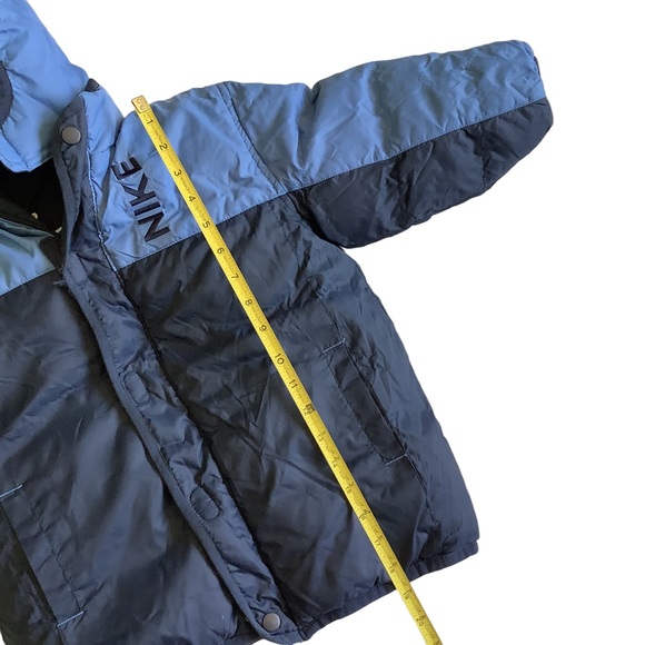 Reversible Nike Puffy Coat - Picture 5 of 13